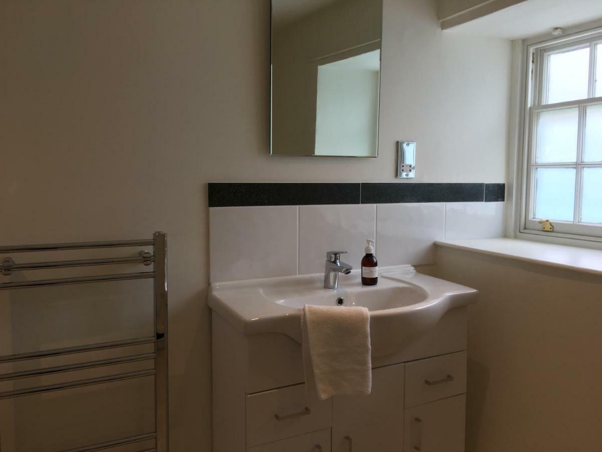 The Scott Arms Bed & Breakfast Kingston  Bagian luar foto